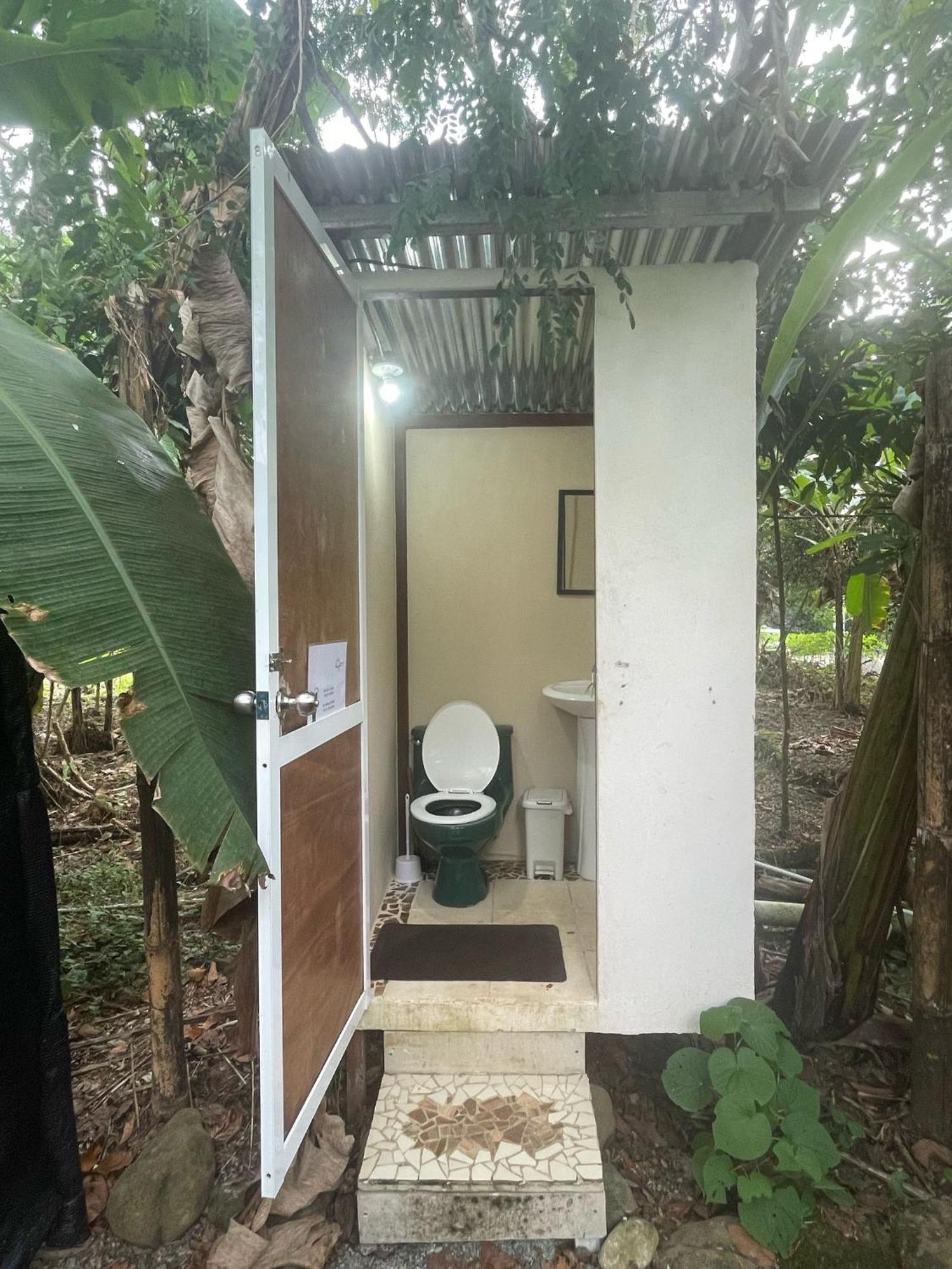La Comarca River Glamping Dome Near Manuel Antonio Exterior foto